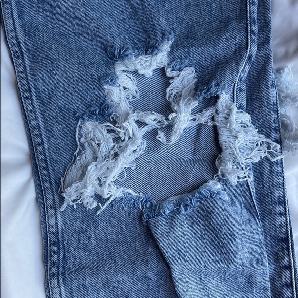 Social Tourist Women's Distressed Blue Jeans - Picture 11 of 12